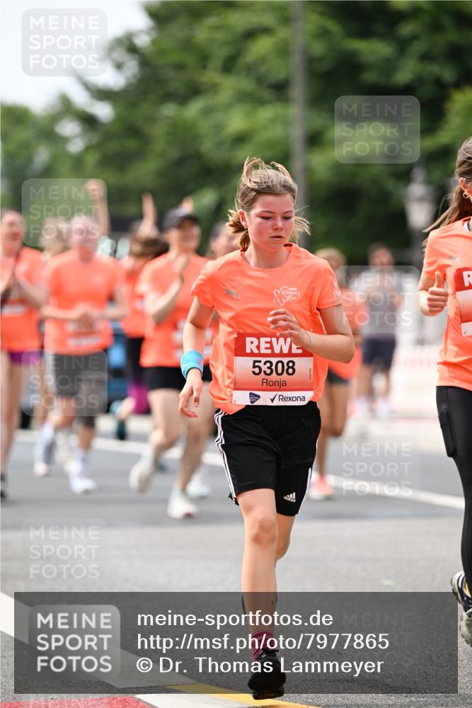15.06.2025 - REWE Women's Run Dr. Thomas Lammeyer http://msf.ph/oto/7977865 15.06.2025 10:43:02 Laufen 5308 meine-sportfotos.de