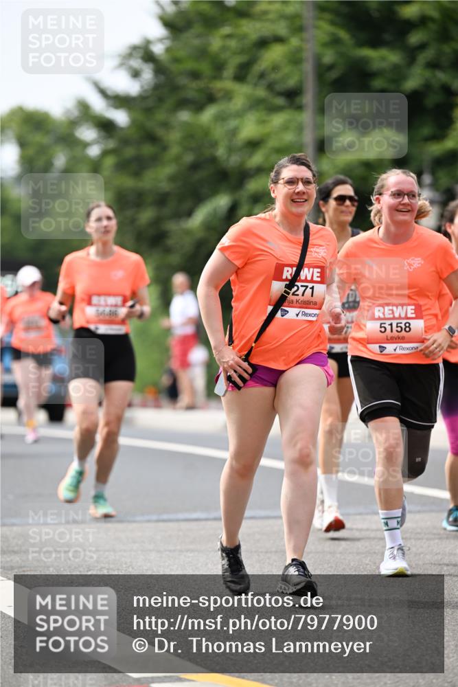 15.06.2025 - REWE Women's Run Dr. Thomas Lammeyer http://msf.ph/oto/7977900 15.06.2025 10:43:05 Laufen 271, 5158 meine-sportfotos.de