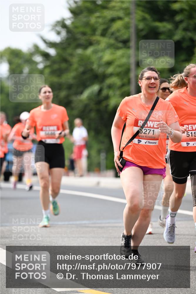 15.06.2025 - REWE Women's Run Dr. Thomas Lammeyer http://msf.ph/oto/7977907 15.06.2025 10:43:05 Laufen 271 meine-sportfotos.de