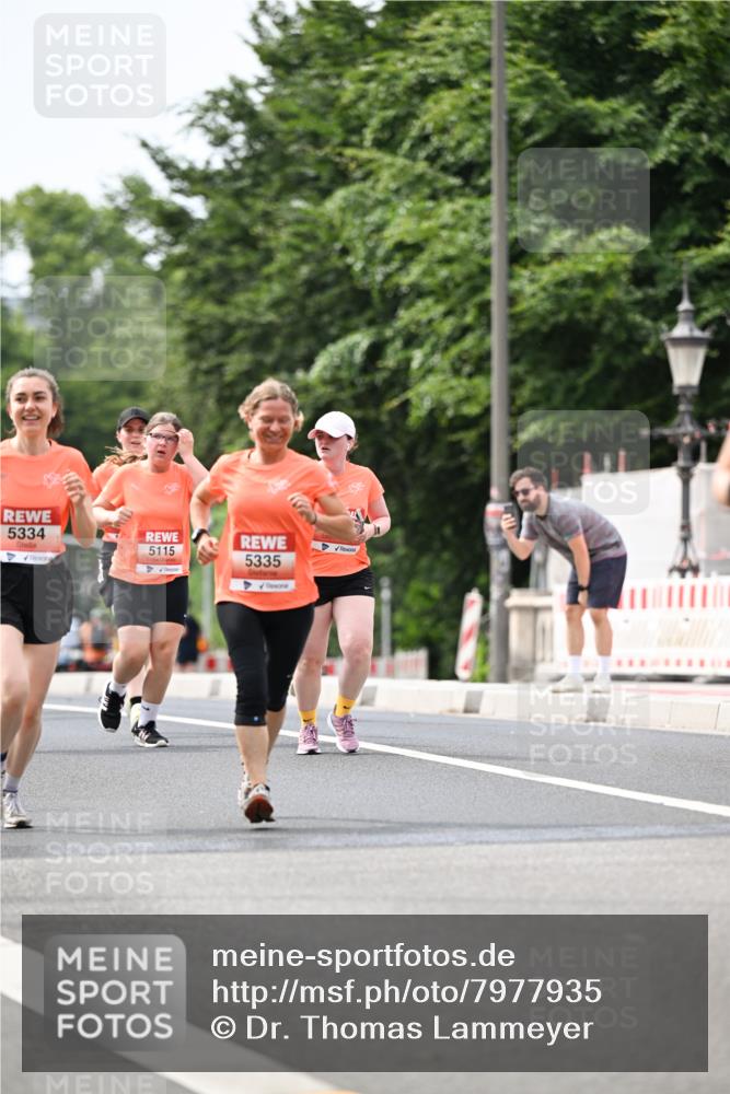 15.06.2025 - REWE Women's Run Dr. Thomas Lammeyer http://msf.ph/oto/7977935 15.06.2025 10:43:07 Laufen 5334, 5115, 5335 meine-sportfotos.de