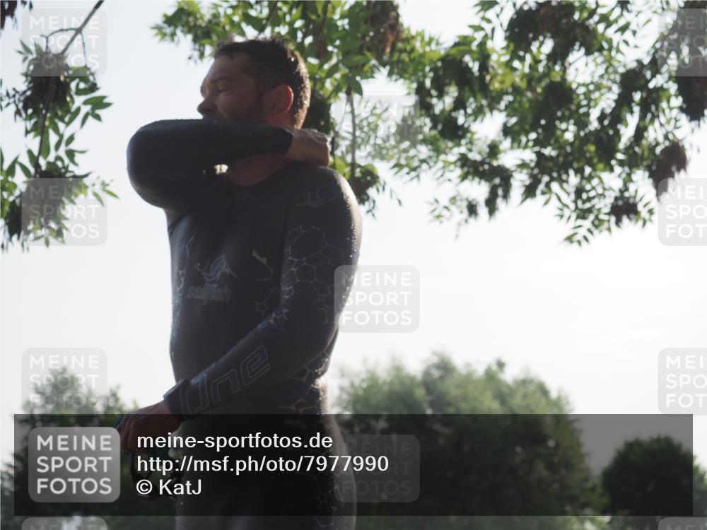 15.06.2025 - 27. Vierlanden-Triathlon KatJ http://msf.ph/oto/7977990 15.06.2025 08:38:44 Schwimmen 2, 27, 35, 86, 126 meine-sportfotos.de