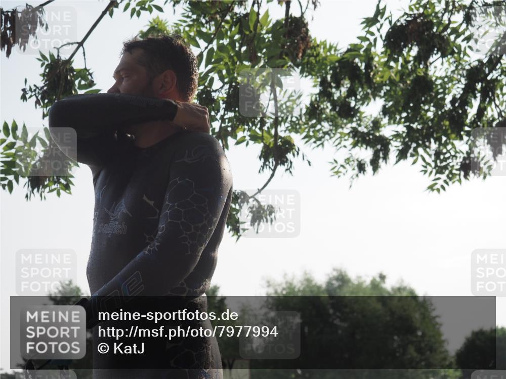 15.06.2025 - 27. Vierlanden-Triathlon KatJ http://msf.ph/oto/7977994 15.06.2025 08:38:44 Schwimmen 2, 27, 35, 86, 126 meine-sportfotos.de