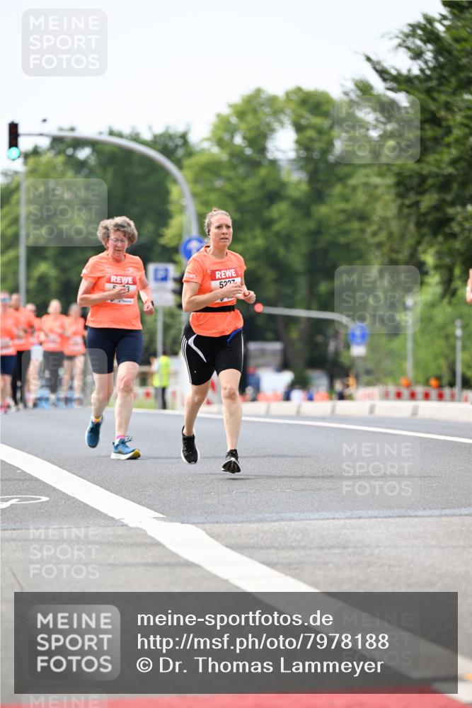 15.06.2025 - REWE Women's Run Dr. Thomas Lammeyer http://msf.ph/oto/7978188 15.06.2025 10:43:22 Laufen 5227 meine-sportfotos.de