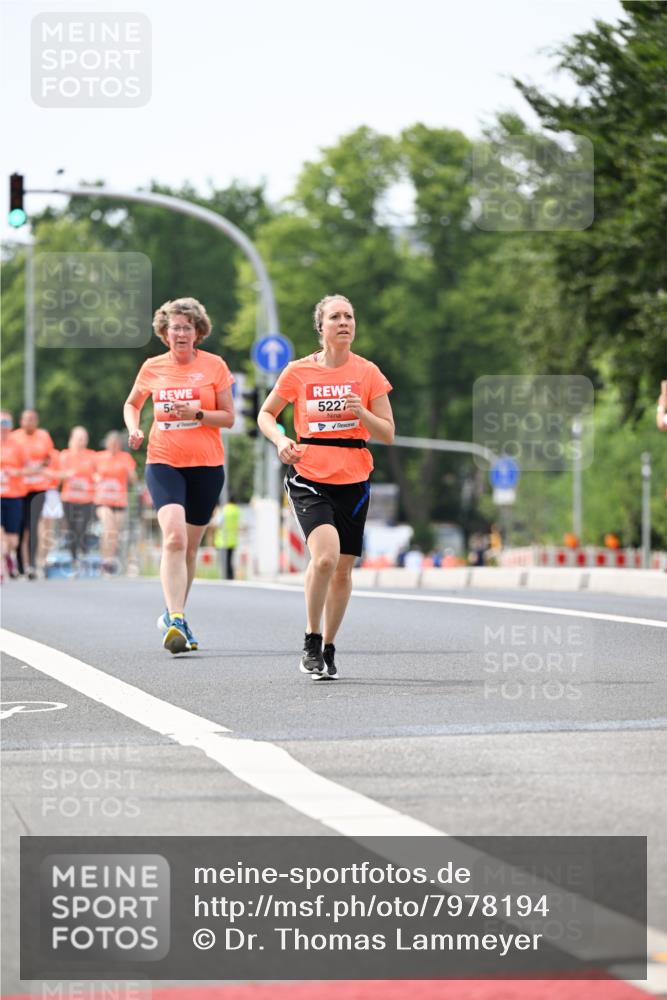 15.06.2025 - REWE Women's Run Dr. Thomas Lammeyer http://msf.ph/oto/7978194 15.06.2025 10:43:23 Laufen 5227 meine-sportfotos.de