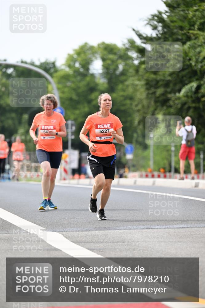 15.06.2025 - REWE Women's Run Dr. Thomas Lammeyer http://msf.ph/oto/7978210 15.06.2025 10:43:23 Laufen 54, 5227 meine-sportfotos.de