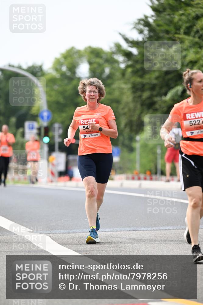 15.06.2025 - REWE Women's Run Dr. Thomas Lammeyer http://msf.ph/oto/7978256 15.06.2025 10:43:26 Laufen 54, 5227 meine-sportfotos.de