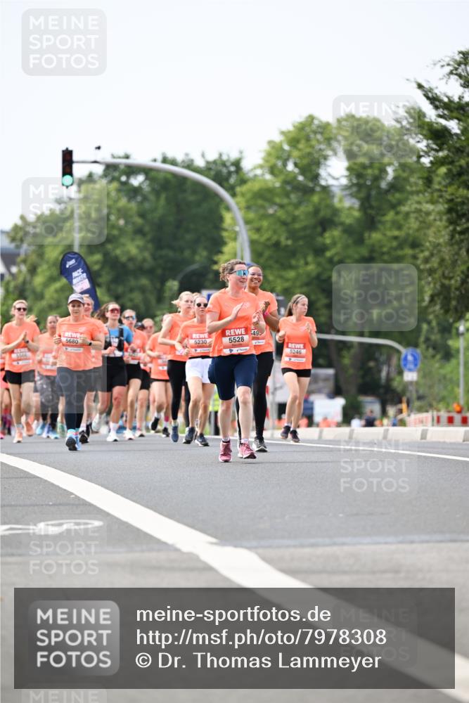 15.06.2025 - REWE Women's Run Dr. Thomas Lammeyer http://msf.ph/oto/7978308 15.06.2025 10:43:29 Laufen 5230, 5528 meine-sportfotos.de