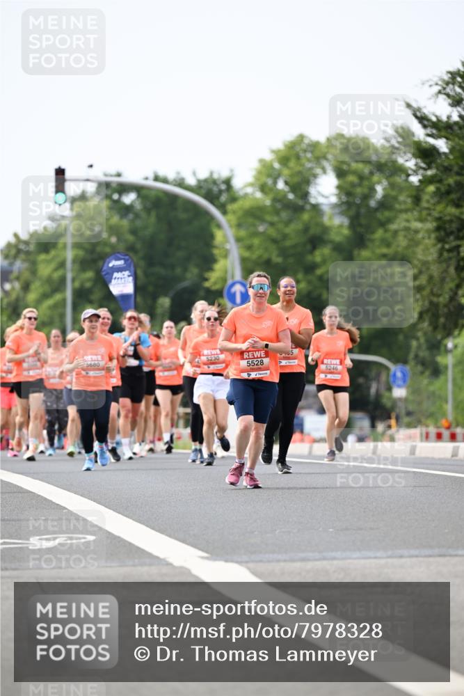 15.06.2025 - REWE Women's Run Dr. Thomas Lammeyer http://msf.ph/oto/7978328 15.06.2025 10:43:30 Laufen 5, 5230, 5528, 5246 meine-sportfotos.de