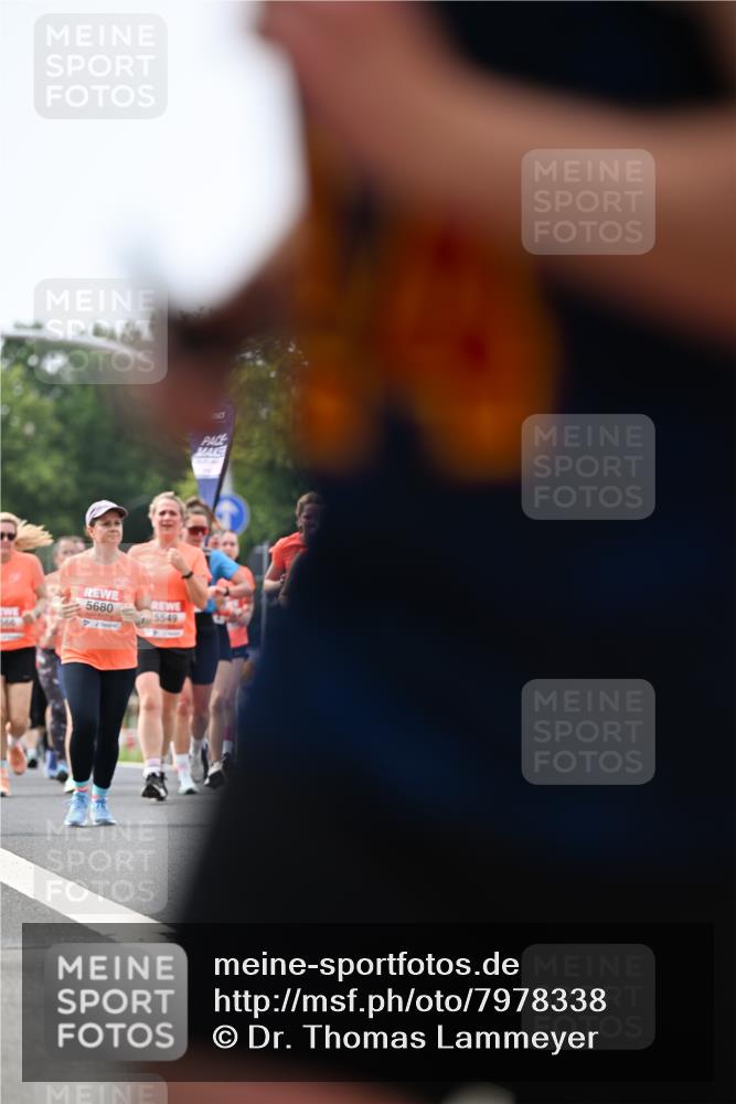 15.06.2025 - REWE Women's Run Dr. Thomas Lammeyer http://msf.ph/oto/7978338 15.06.2025 10:43:32 Laufen 5680, 5549, 4 meine-sportfotos.de