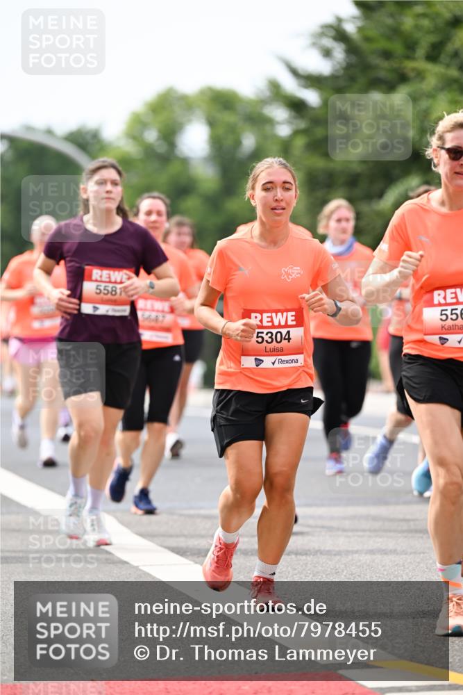 15.06.2025 - REWE Women's Run Dr. Thomas Lammeyer http://msf.ph/oto/7978455 15.06.2025 10:43:40 Laufen 558, 5304, 556 meine-sportfotos.de