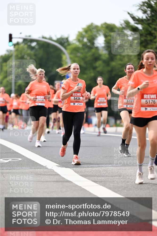 15.06.2025 - REWE Women's Run Dr. Thomas Lammeyer http://msf.ph/oto/7978549 15.06.2025 10:43:48 Laufen 5438, 5436, 5151, 5176 meine-sportfotos.de