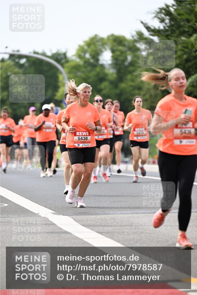 15.06.2025 - REWE Women's Run Dr. Thomas Lammeyer http://msf.ph/oto/7978587 15.06.2025 10:43:50 Laufen 5438, 5418 meine-sportfotos.de