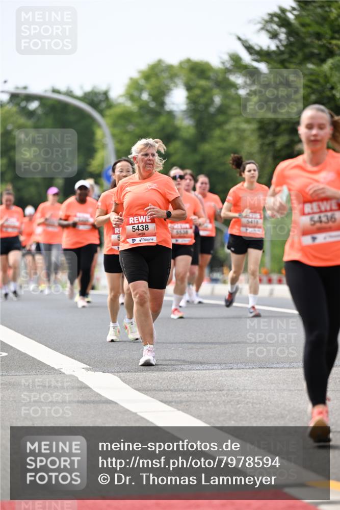 15.06.2025 - REWE Women's Run Dr. Thomas Lammeyer http://msf.ph/oto/7978594 15.06.2025 10:43:50 Laufen 5438, 55, 38, 5418, 543 meine-sportfotos.de