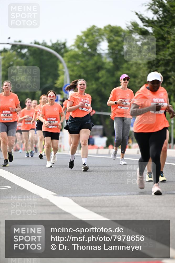 15.06.2025 - REWE Women's Run Dr. Thomas Lammeyer http://msf.ph/oto/7978656 15.06.2025 10:43:55 Laufen 5319, 5647, 72, 5426, 05 meine-sportfotos.de