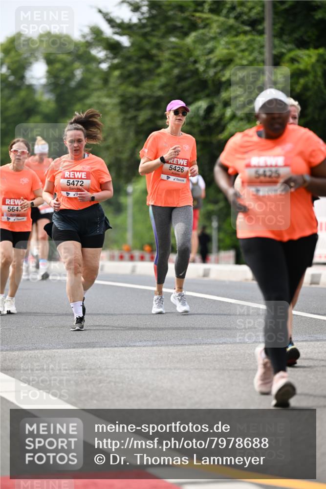 15.06.2025 - REWE Women's Run Dr. Thomas Lammeyer http://msf.ph/oto/7978688 15.06.2025 10:43:57 Laufen 5425, 564, 5472, 5426 meine-sportfotos.de