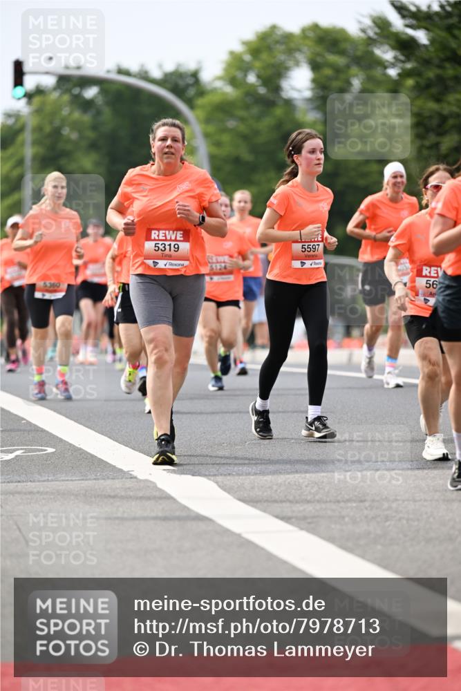 15.06.2025 - REWE Women's Run Dr. Thomas Lammeyer http://msf.ph/oto/7978713 15.06.2025 10:43:59 Laufen 5319, 5124, 5597 meine-sportfotos.de