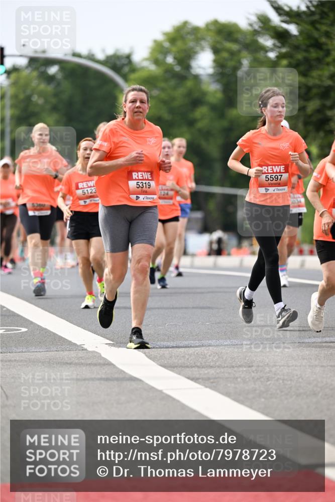 15.06.2025 - REWE Women's Run Dr. Thomas Lammeyer http://msf.ph/oto/7978723 15.06.2025 10:43:59 Laufen 5300, 5123, 5319, 124, 5597, 1034 meine-sportfotos.de
