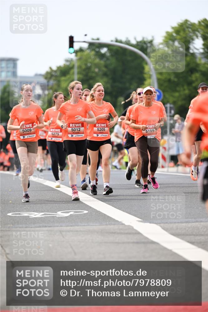 15.06.2025 - REWE Women's Run Dr. Thomas Lammeyer http://msf.ph/oto/7978809 15.06.2025 10:44:05 Laufen 5009, 5279, 5012, 5205, 5195 meine-sportfotos.de