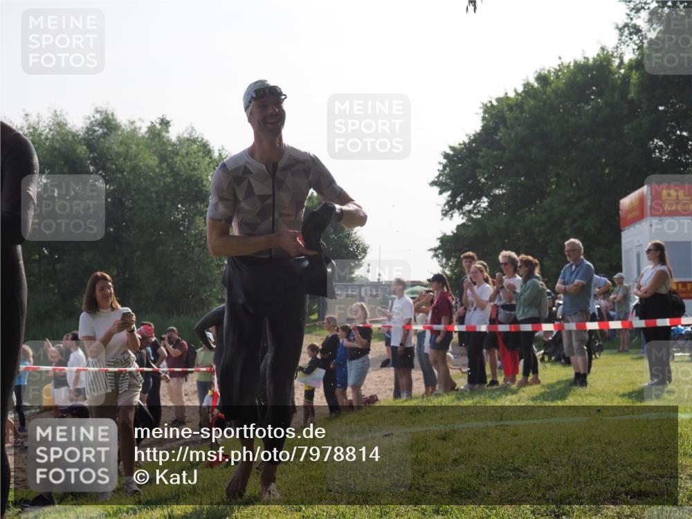 15.06.2025 - 27. Vierlanden-Triathlon KatJ http://msf.ph/oto/7978814 15.06.2025 08:41:18 Schwimmen 22, 109, 111, 129, 138, 147, 176 meine-sportfotos.de