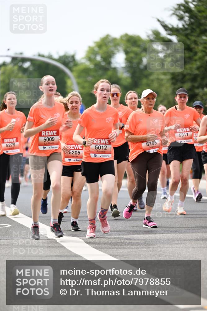 15.06.2025 - REWE Women's Run Dr. Thomas Lammeyer http://msf.ph/oto/7978855 15.06.2025 10:44:07 Laufen 5279, 5009, 5205, 5012, 5195, 5311, 5 meine-sportfotos.de