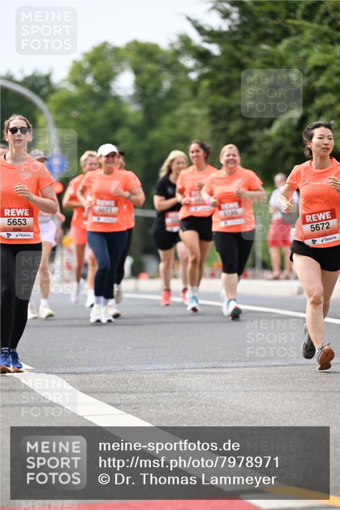 15.06.2025 - REWE Women's Run Dr. Thomas Lammeyer http://msf.ph/oto/7978971 15.06.2025 10:44:14 Laufen 5653, 5071, 5199, 5672 meine-sportfotos.de