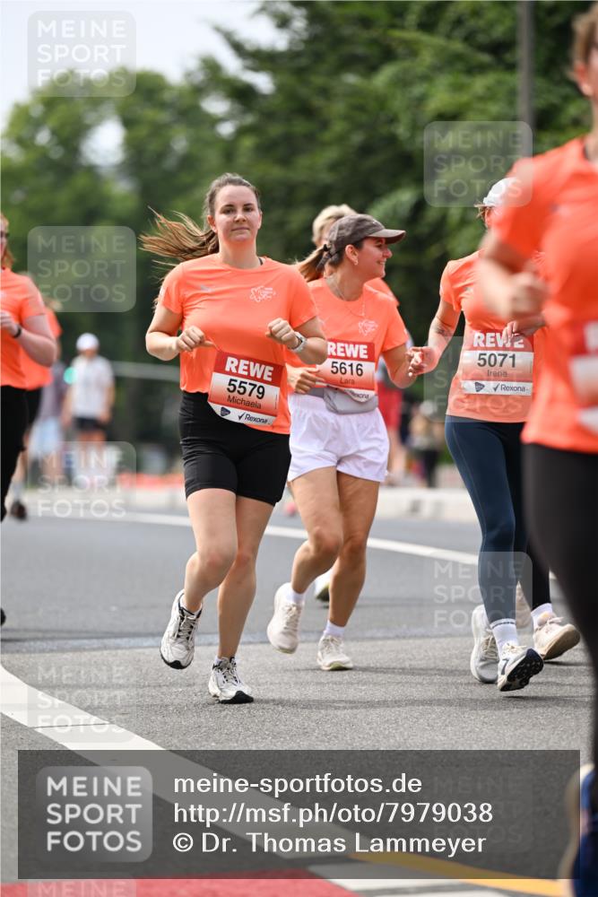 15.06.2025 - REWE Women's Run Dr. Thomas Lammeyer http://msf.ph/oto/7979038 15.06.2025 10:44:18 Laufen 5616, 5579, 5071 meine-sportfotos.de