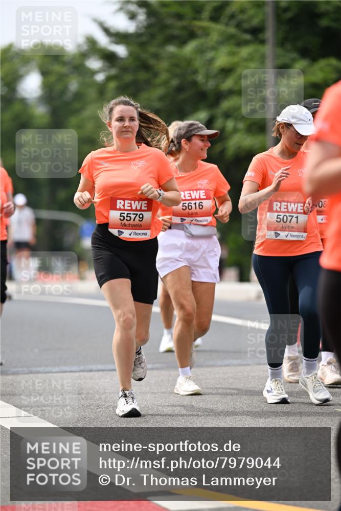 15.06.2025 - REWE Women's Run Dr. Thomas Lammeyer http://msf.ph/oto/7979044 15.06.2025 10:44:18 Laufen 5616, 5579, 5071, 08 meine-sportfotos.de