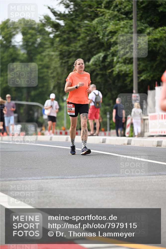 15.06.2025 - REWE Women's Run Dr. Thomas Lammeyer http://msf.ph/oto/7979115 15.06.2025 10:44:22 Laufen 329 meine-sportfotos.de