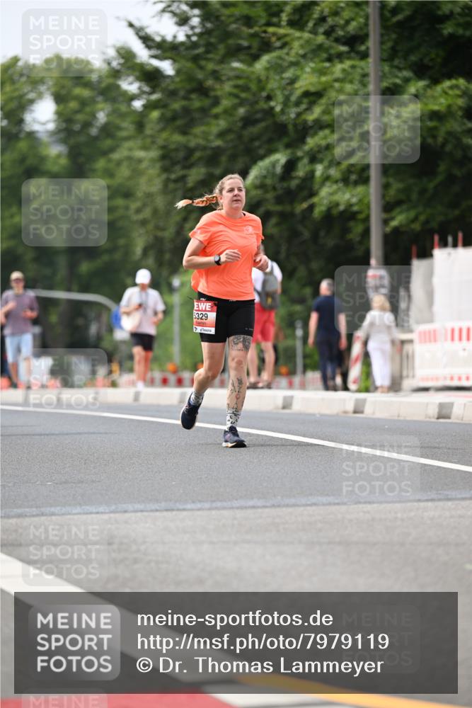 15.06.2025 - REWE Women's Run Dr. Thomas Lammeyer http://msf.ph/oto/7979119 15.06.2025 10:44:22 Laufen 5329 meine-sportfotos.de