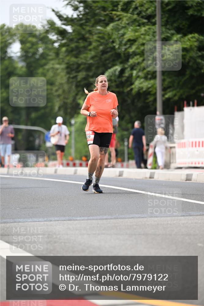 15.06.2025 - REWE Women's Run Dr. Thomas Lammeyer http://msf.ph/oto/7979122 15.06.2025 10:44:22 Laufen 29 meine-sportfotos.de