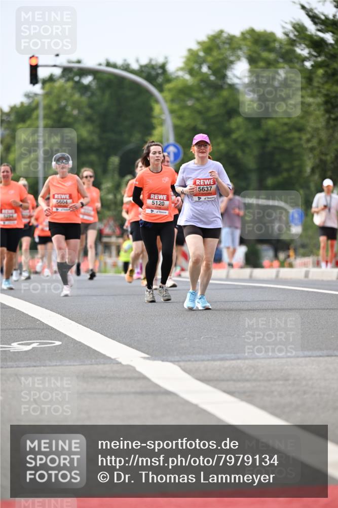 15.06.2025 - REWE Women's Run Dr. Thomas Lammeyer http://msf.ph/oto/7979134 15.06.2025 10:44:23 Laufen 5604, 5637, 5120 meine-sportfotos.de