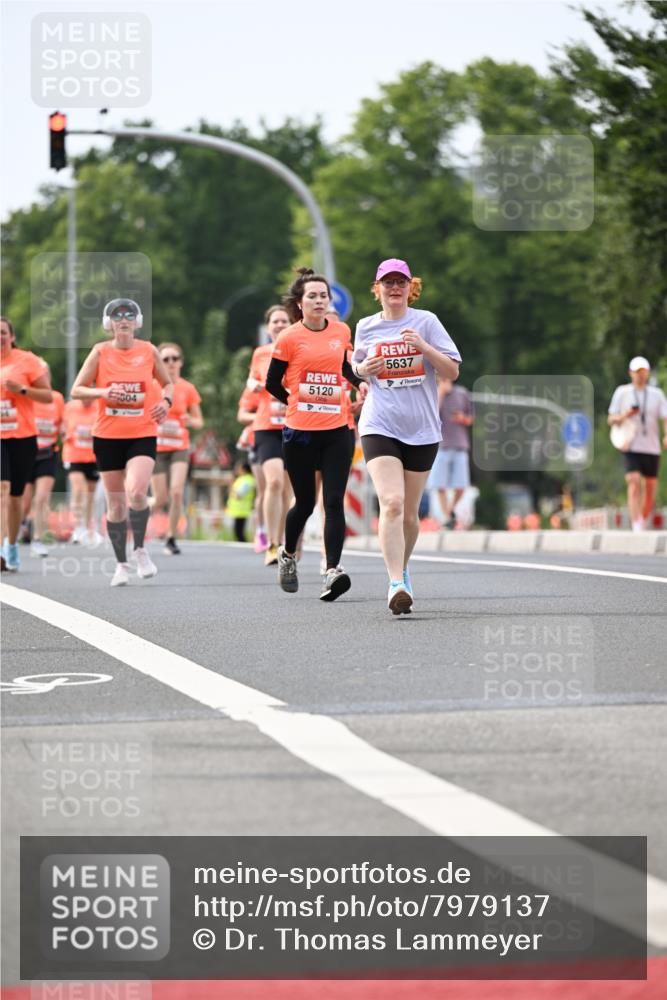 15.06.2025 - REWE Women's Run Dr. Thomas Lammeyer http://msf.ph/oto/7979137 15.06.2025 10:44:23 Laufen 5637, 5120 meine-sportfotos.de