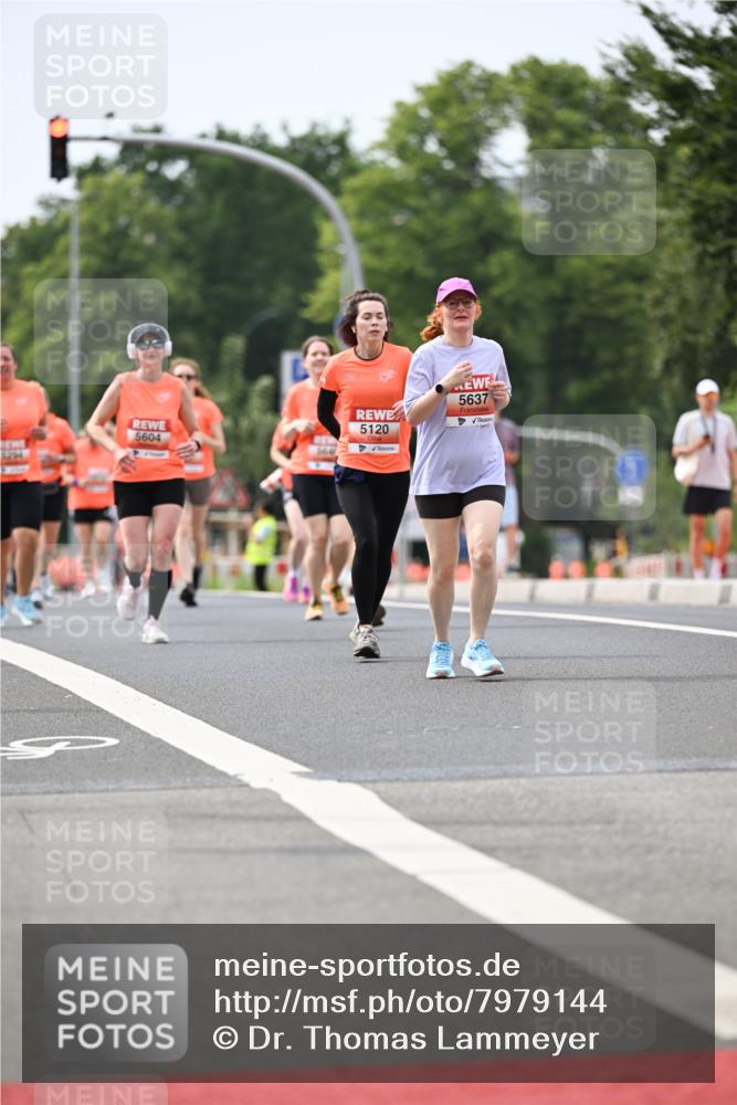 15.06.2025 - REWE Women's Run Dr. Thomas Lammeyer http://msf.ph/oto/7979144 15.06.2025 10:44:23 Laufen 5637, 5120, 5604 meine-sportfotos.de