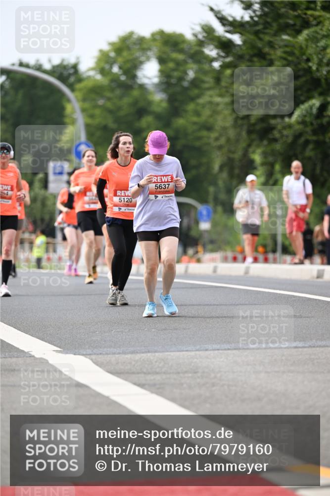 15.06.2025 - REWE Women's Run Dr. Thomas Lammeyer http://msf.ph/oto/7979160 15.06.2025 10:44:24 Laufen 5120, 54, 5637 meine-sportfotos.de