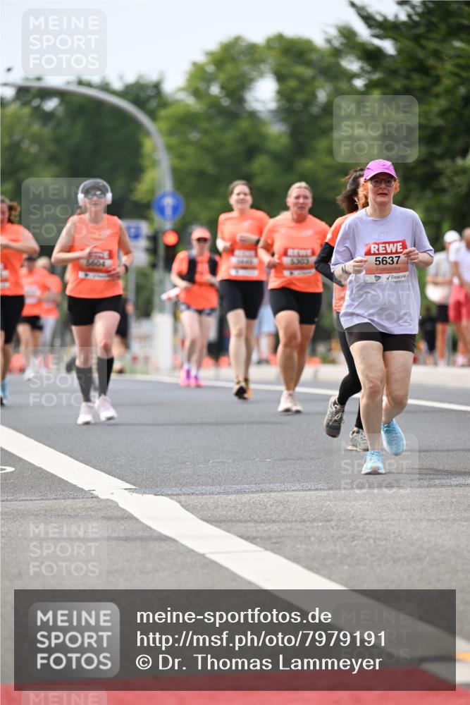 15.06.2025 - REWE Women's Run Dr. Thomas Lammeyer http://msf.ph/oto/7979191 15.06.2025 10:44:25 Laufen 5637 meine-sportfotos.de