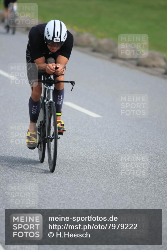 15.06.2025 - 27. Vierlanden-Triathlon H.Heesch http://msf.ph/oto/7979222 15.06.2025 10:30:17 Radfahren 38, 185, 210, 239, 248, 515, 602 meine-sportfotos.de