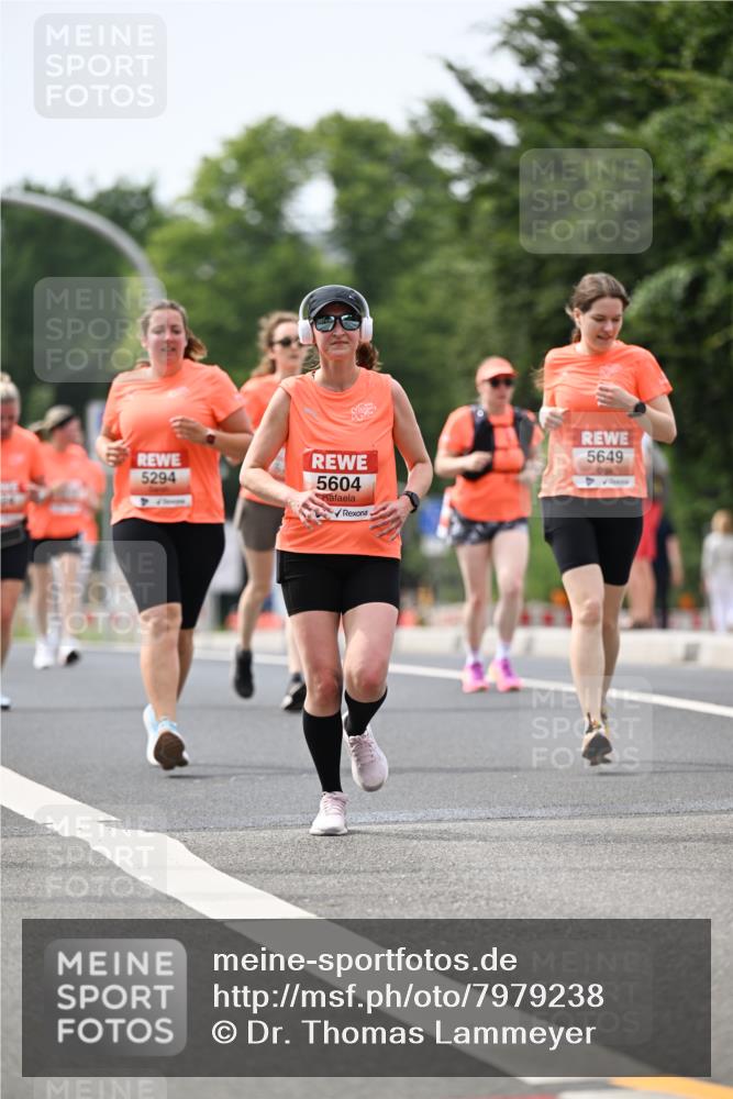 15.06.2025 - REWE Women's Run Dr. Thomas Lammeyer http://msf.ph/oto/7979238 15.06.2025 10:44:29 Laufen 5294, 5604, 5649 meine-sportfotos.de