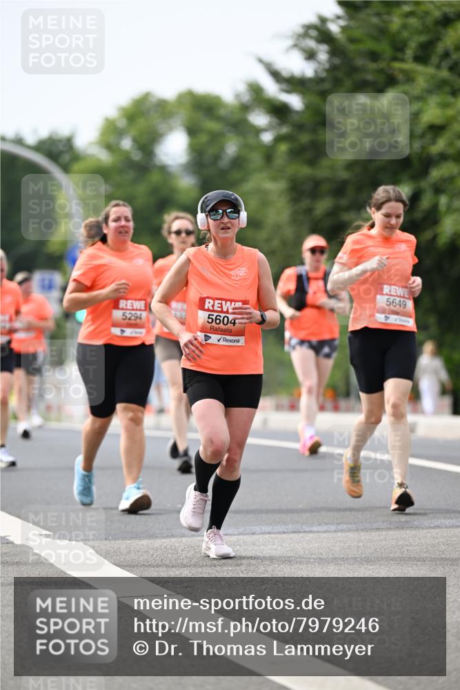 15.06.2025 - REWE Women's Run Dr. Thomas Lammeyer http://msf.ph/oto/7979246 15.06.2025 10:44:29 Laufen 5294, 5604, 5649 meine-sportfotos.de