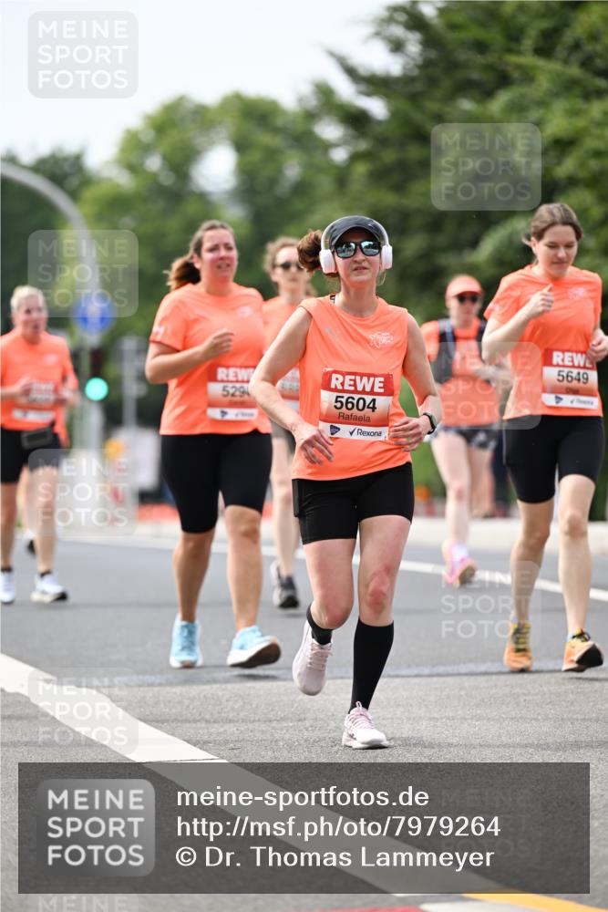 15.06.2025 - REWE Women's Run Dr. Thomas Lammeyer http://msf.ph/oto/7979264 15.06.2025 10:44:30 Laufen 529, 5604, 5649, 4 meine-sportfotos.de