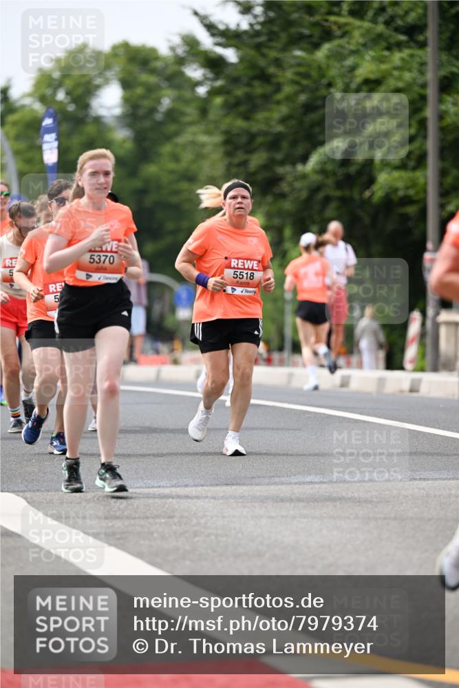 15.06.2025 - REWE Women's Run Dr. Thomas Lammeyer http://msf.ph/oto/7979374 15.06.2025 10:44:35 Laufen 5370, 5518, 5 meine-sportfotos.de