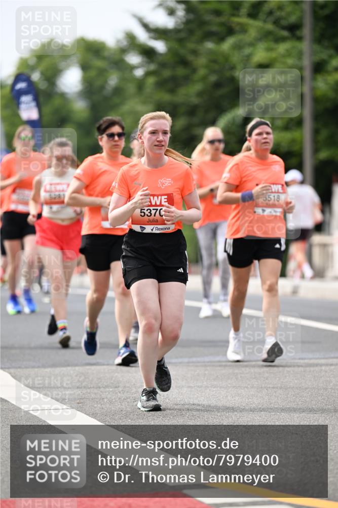15.06.2025 - REWE Women's Run Dr. Thomas Lammeyer http://msf.ph/oto/7979400 15.06.2025 10:44:36 Laufen 5370, 5518 meine-sportfotos.de