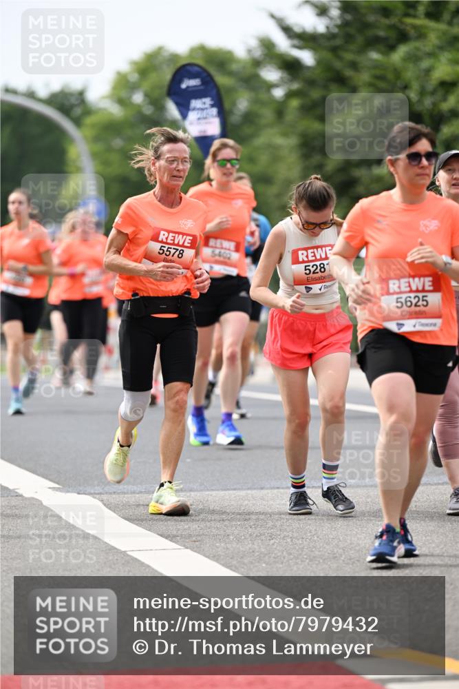 15.06.2025 - REWE Women's Run Dr. Thomas Lammeyer http://msf.ph/oto/7979432 15.06.2025 10:44:38 Laufen 5402, 5578, 5281, 5625 meine-sportfotos.de