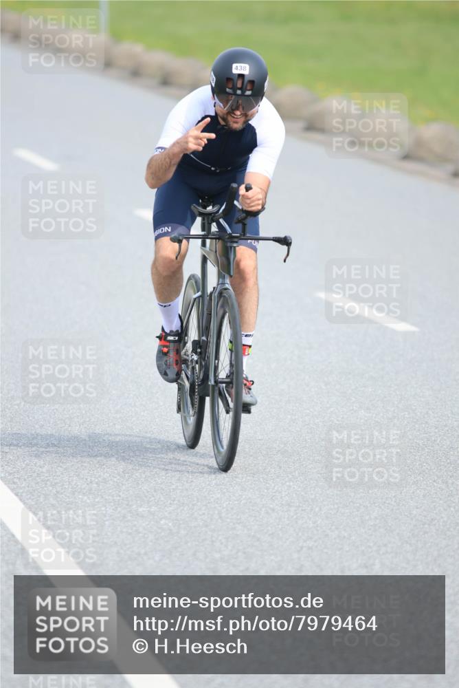 15.06.2025 - 27. Vierlanden-Triathlon H.Heesch http://msf.ph/oto/7979464 15.06.2025 10:33:21 Radfahren 59, 67, 100, 176, 326, 329, 438 meine-sportfotos.de