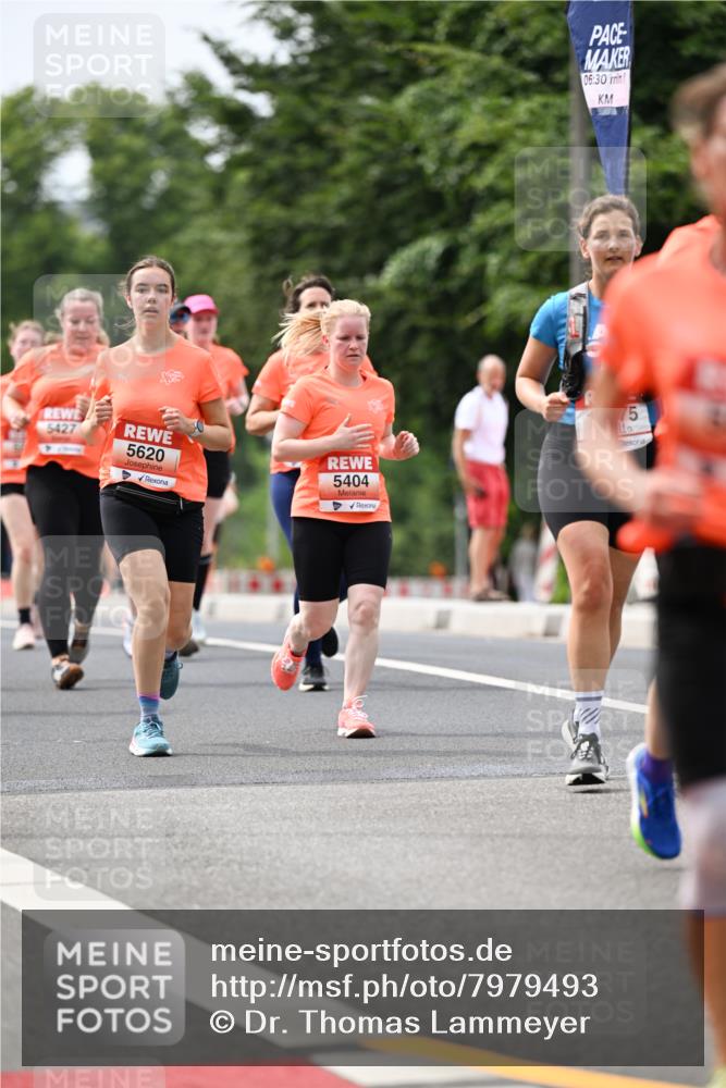 15.06.2025 - REWE Women's Run Dr. Thomas Lammeyer http://msf.ph/oto/7979493 15.06.2025 10:44:41 Laufen 5427, 5620, 5404, 06, 30 meine-sportfotos.de