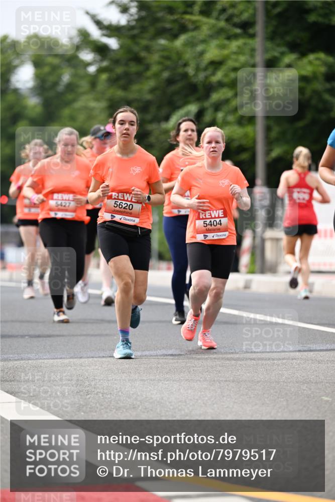 15.06.2025 - REWE Women's Run Dr. Thomas Lammeyer http://msf.ph/oto/7979517 15.06.2025 10:44:42 Laufen 5427, 5620, 5404 meine-sportfotos.de