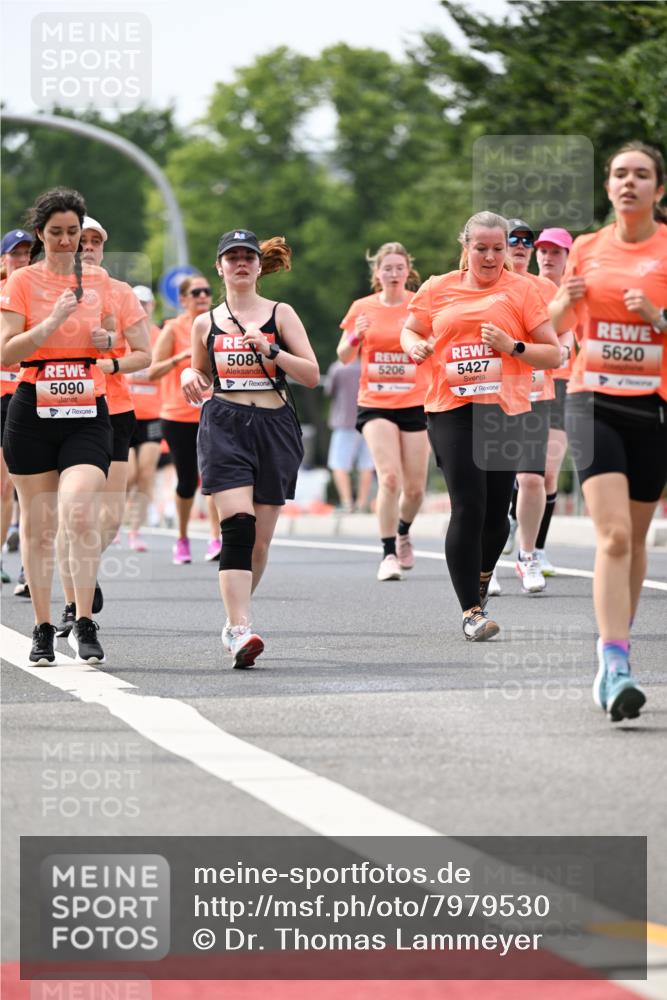 15.06.2025 - REWE Women's Run Dr. Thomas Lammeyer http://msf.ph/oto/7979530 15.06.2025 10:44:43 Laufen 5427, 5620, 5090, 5084, 5206 meine-sportfotos.de