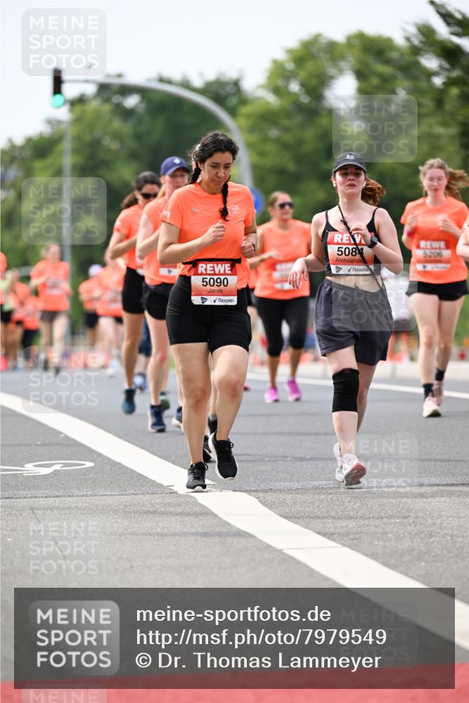 15.06.2025 - REWE Women's Run Dr. Thomas Lammeyer http://msf.ph/oto/7979549 15.06.2025 10:44:43 Laufen 5090, 508, 5206 meine-sportfotos.de