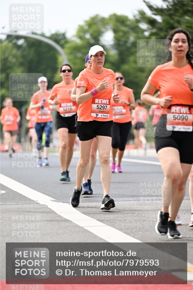 15.06.2025 - REWE Women's Run Dr. Thomas Lammeyer http://msf.ph/oto/7979593 15.06.2025 10:44:45 Laufen 5216, 5297 meine-sportfotos.de