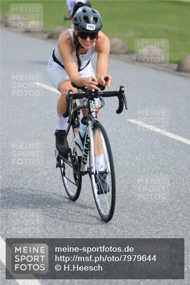 15.06.2025 - 27. Vierlanden-Triathlon H.Heesch http://msf.ph/oto/7979644 15.06.2025 10:34:42 Radfahren 104, 116, 198 meine-sportfotos.de