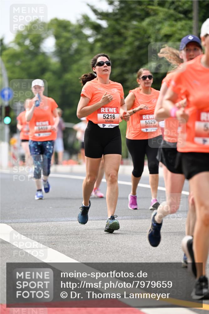 15.06.2025 - REWE Women's Run Dr. Thomas Lammeyer http://msf.ph/oto/7979659 15.06.2025 10:44:48 Laufen 5459, 5216, 5529 meine-sportfotos.de